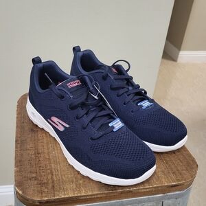 Skechers Women's Navy Pink Gowalk Shoes